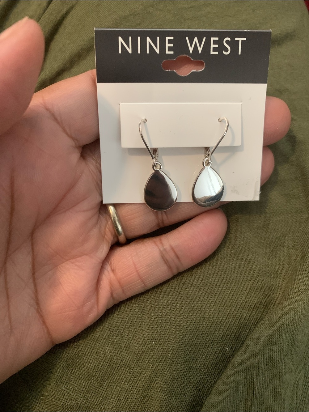 NWT Nine West Shiny Silver Teardrop Dangle Earrings
